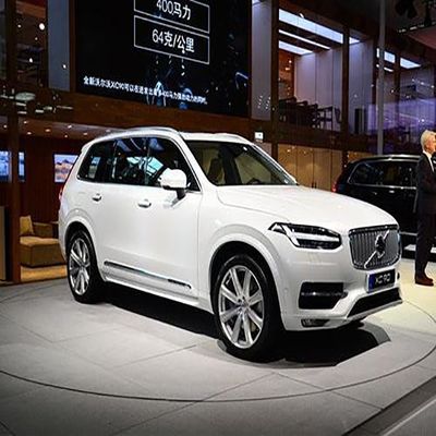 Plateforme de levage automobile abordable avec une capacité de charge de 5000 kg et une vitesse de rotation de 0,2 m/s