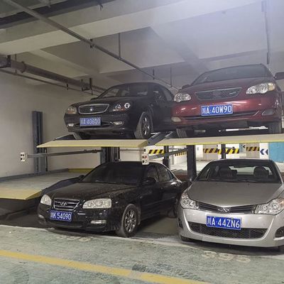 Élévateur à moteur monophasé à quatre colonnes et à haute capacité, avec une vitesse maximale de 4 pouces par minute et une pression maximale de 2